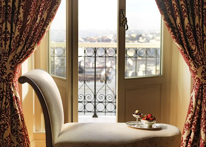 Pera Palace Hotell 5*