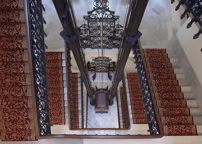 Pera Palace Hotell 5*