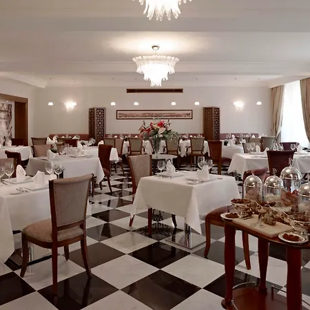 מלון Pera Palace 5*